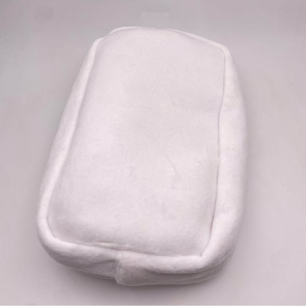 HELLO KITTY 💘| Plush Makeup Bag | Classic White (Brand New!) ✨ - Picture 4 of 8